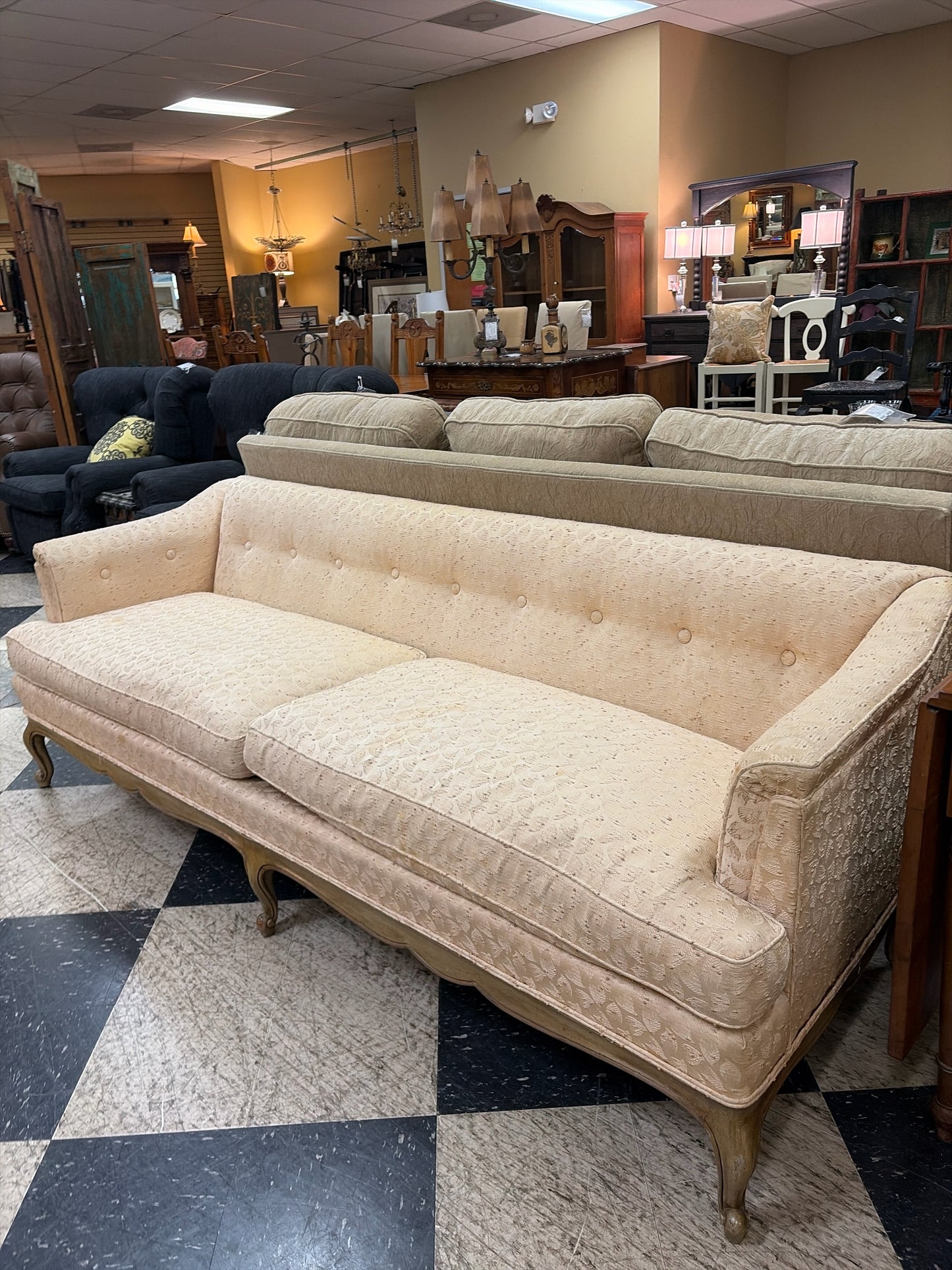 Henredon Vintage 2-Cushion Sofa Peach w/Wood Accents